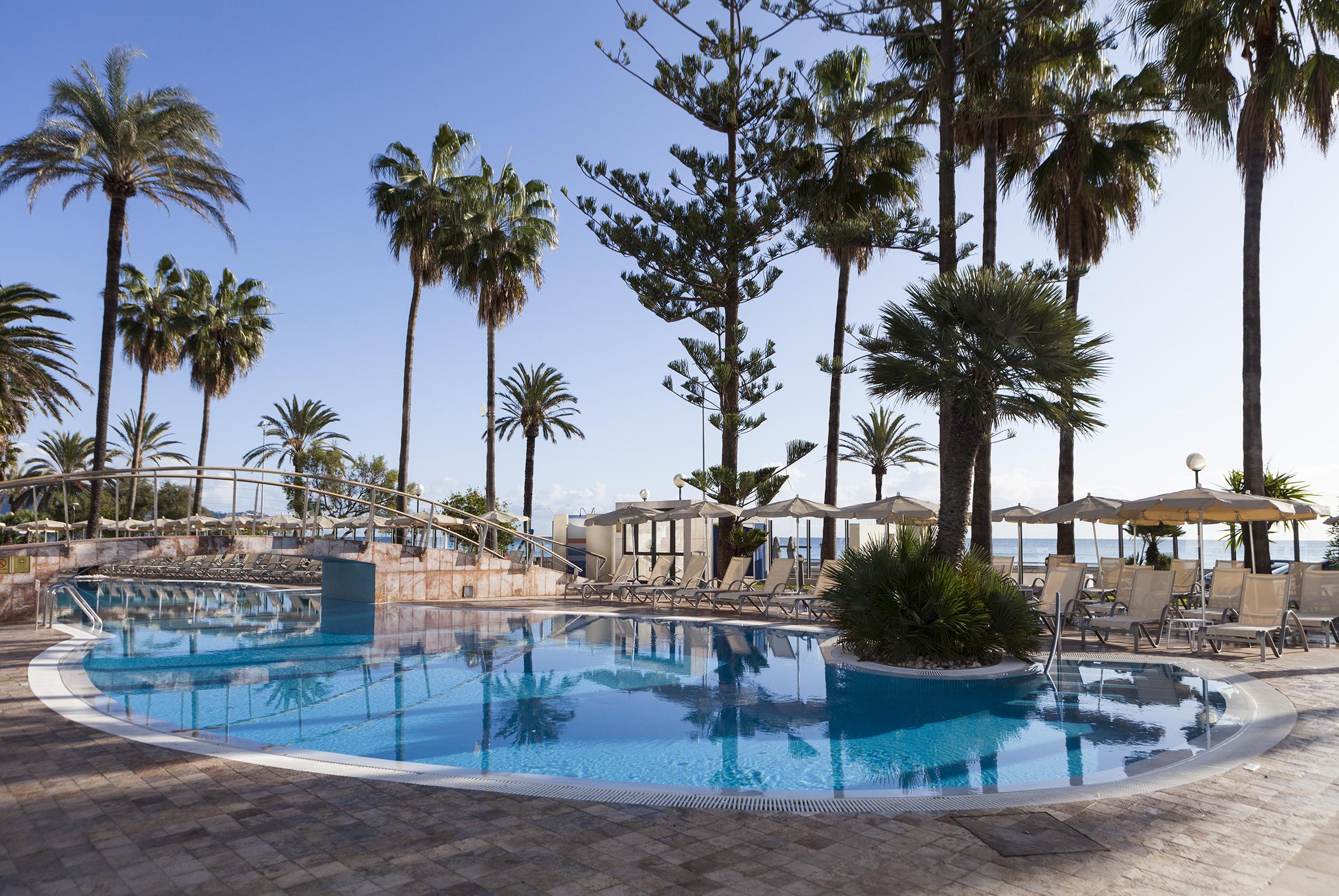 Cm Playa Del Moro Hotel Кала Милор Екстериор снимка