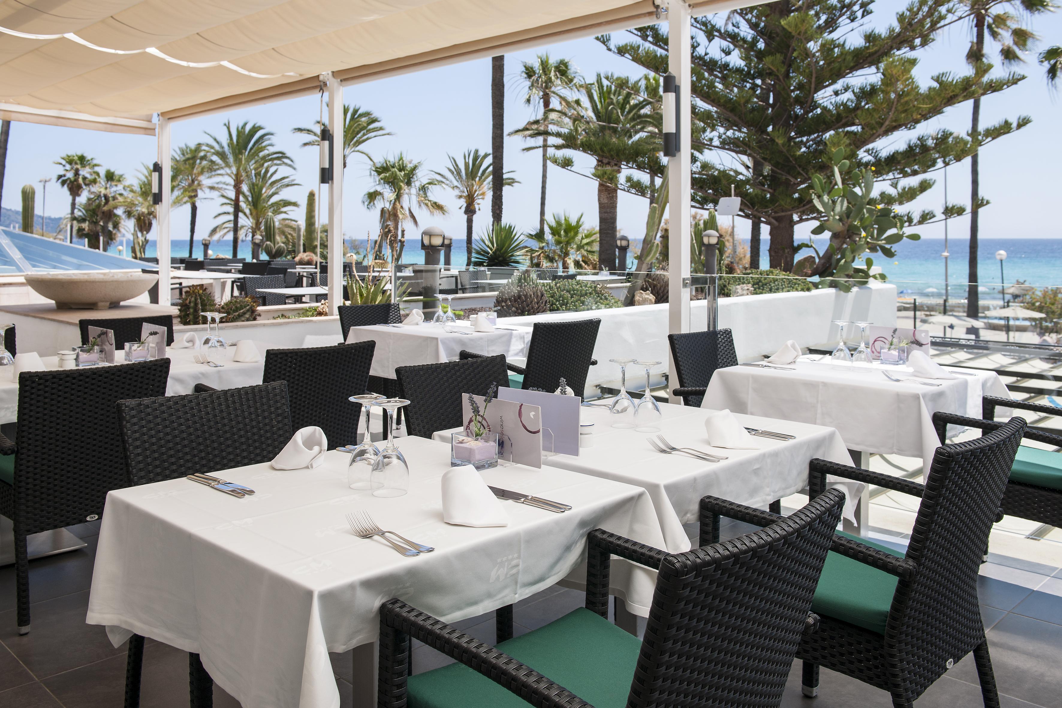 Cm Playa Del Moro Hotel Кала Милор Екстериор снимка